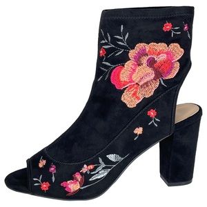 International Concepts Kayden2 Black Microsuede Fabric Womens Booties Size 6.5M